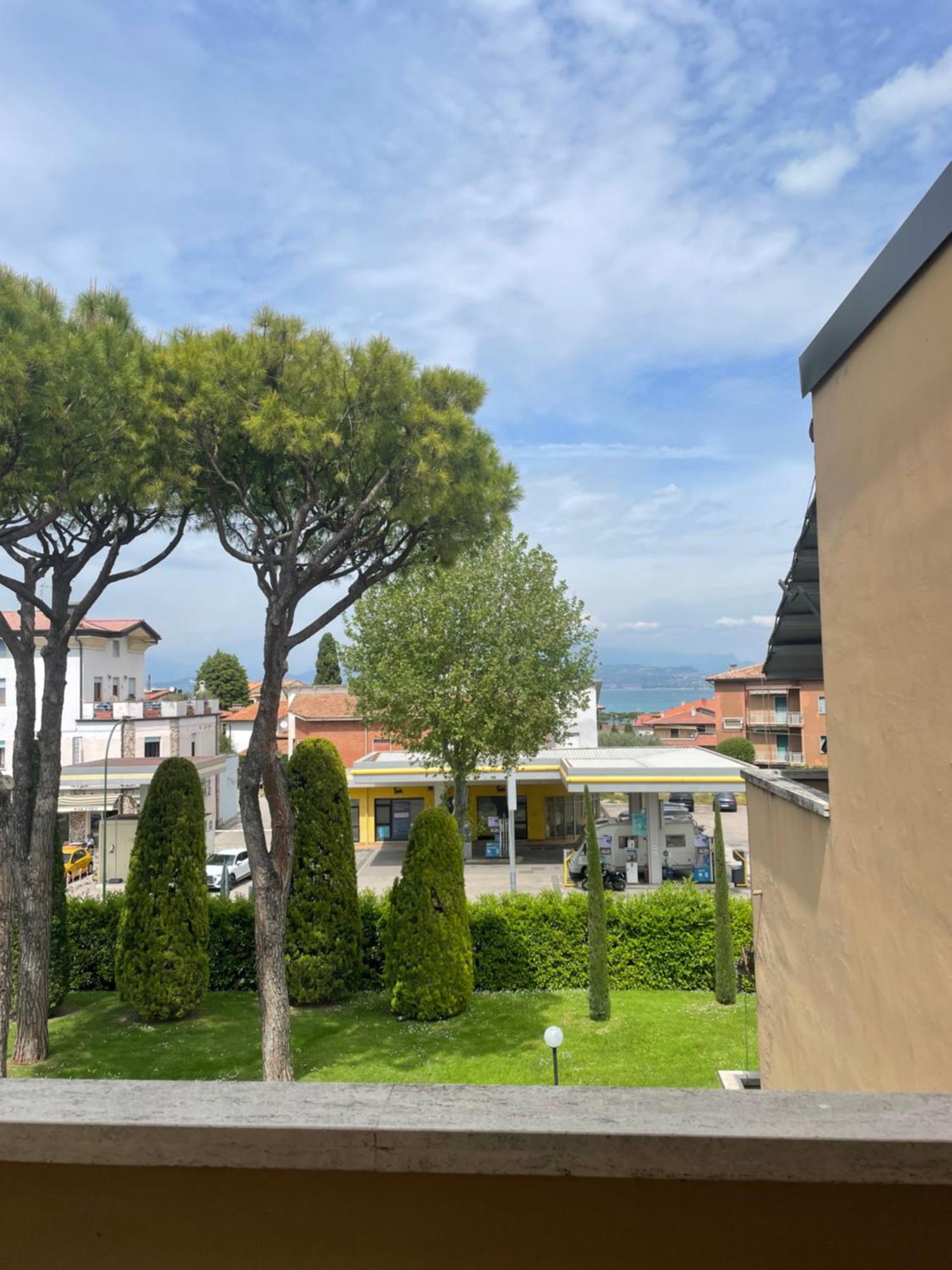 Nico'S Apartment Peschiera del Garda Buitenkant foto